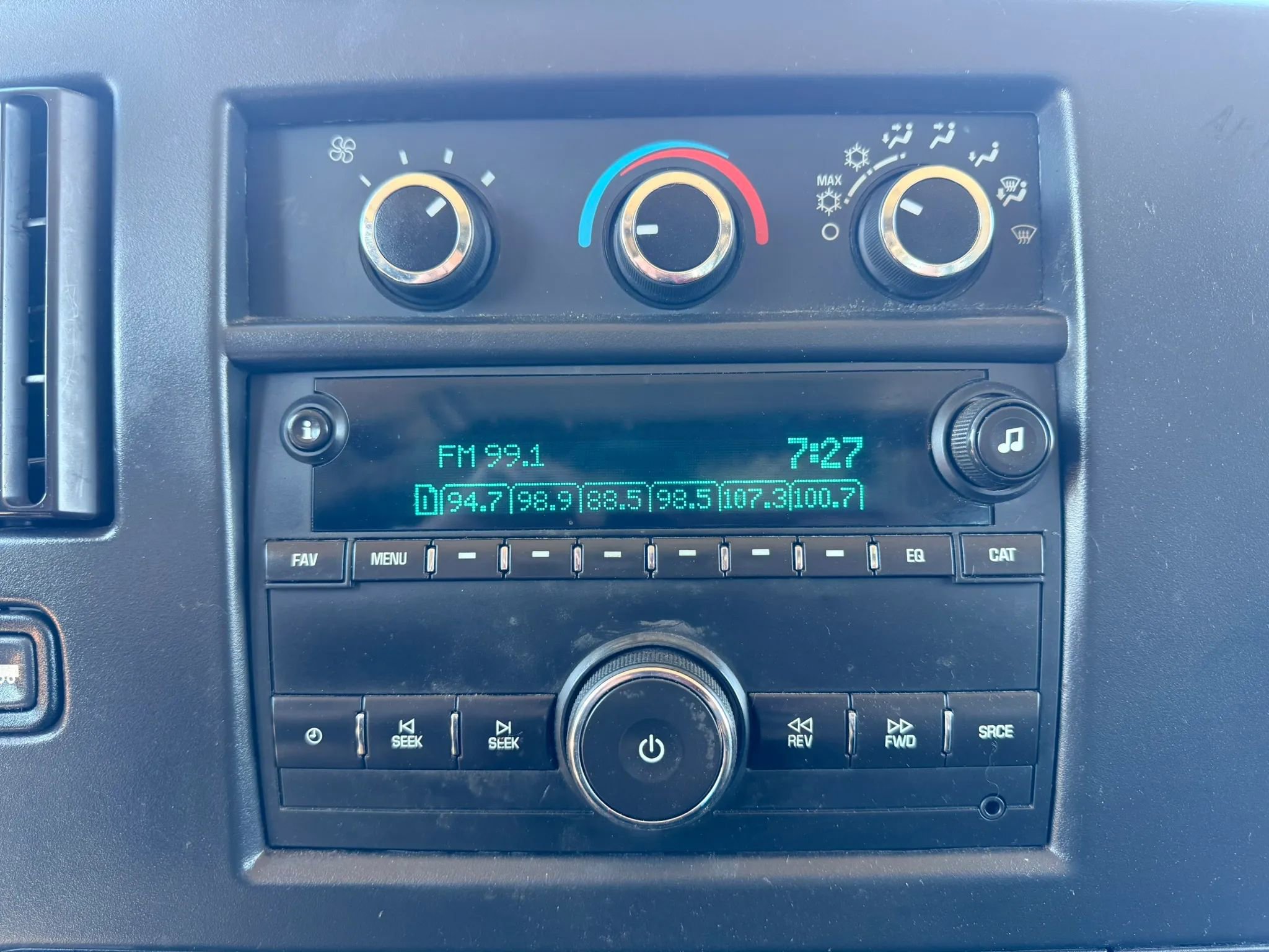 Used 2016 Chevrolet Express 2500 w/ Cold Climate Package RWD image 14