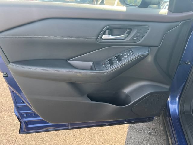 Certified 2023 Nissan Rogue SL AWD/4WD image 11