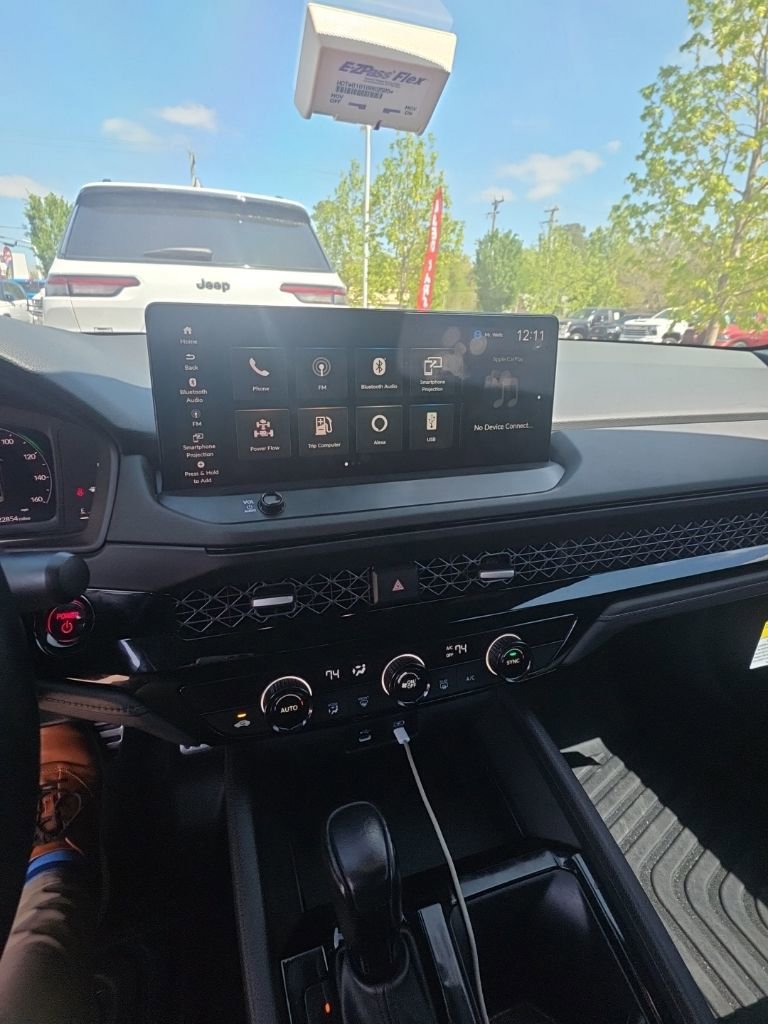 Used 2023 Honda Accord Sport image 12