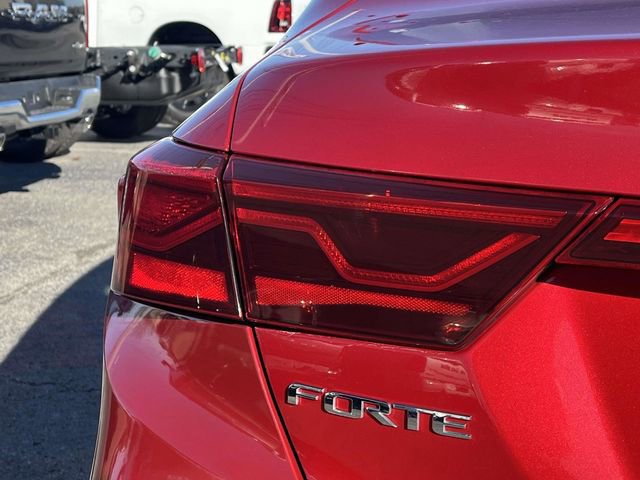 Used 2019 Kia Forte S w/ S Premium Package image 10