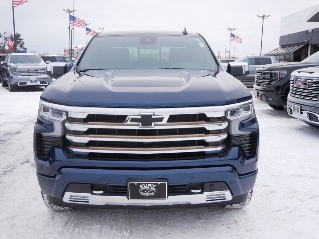 Used 2022 Chevrolet Silverado 1500 High Country image 3