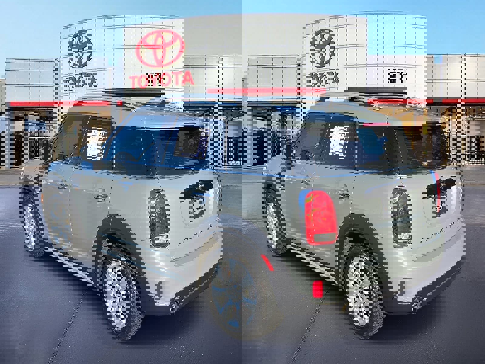 Used 2019 MINI Cooper Countryman image 3