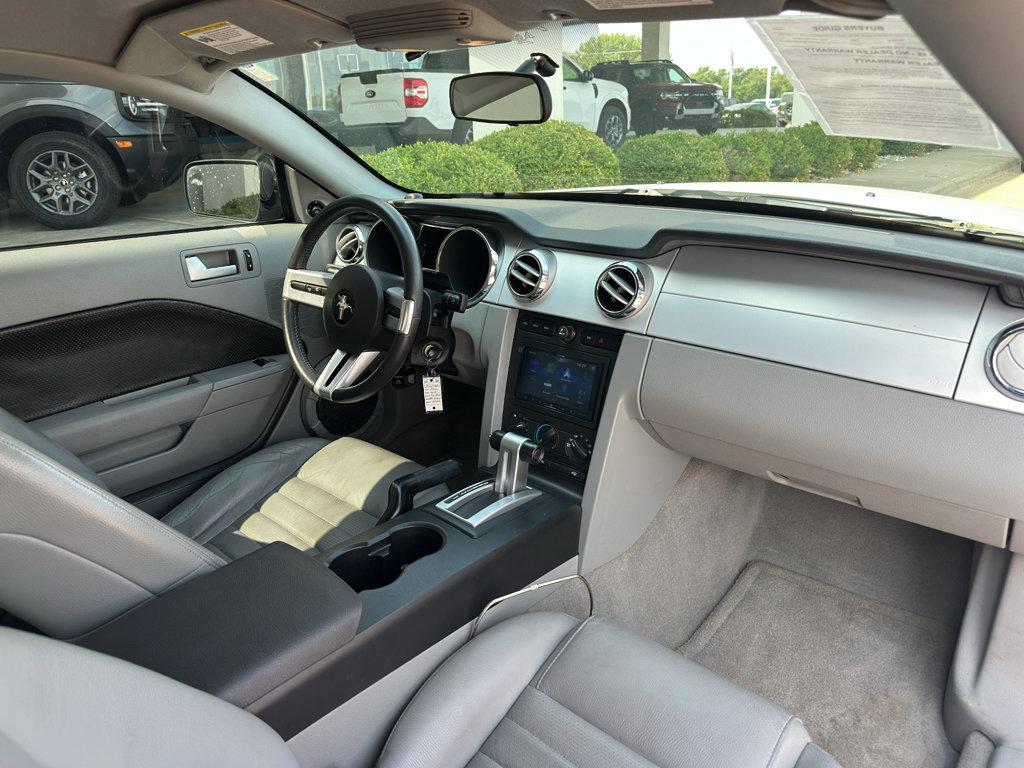 Used 2006 Ford Mustang GT Premium RWD image 27