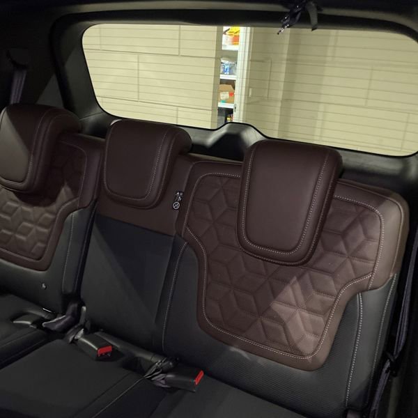 Used 2025 Nissan Armada Platinum image 28