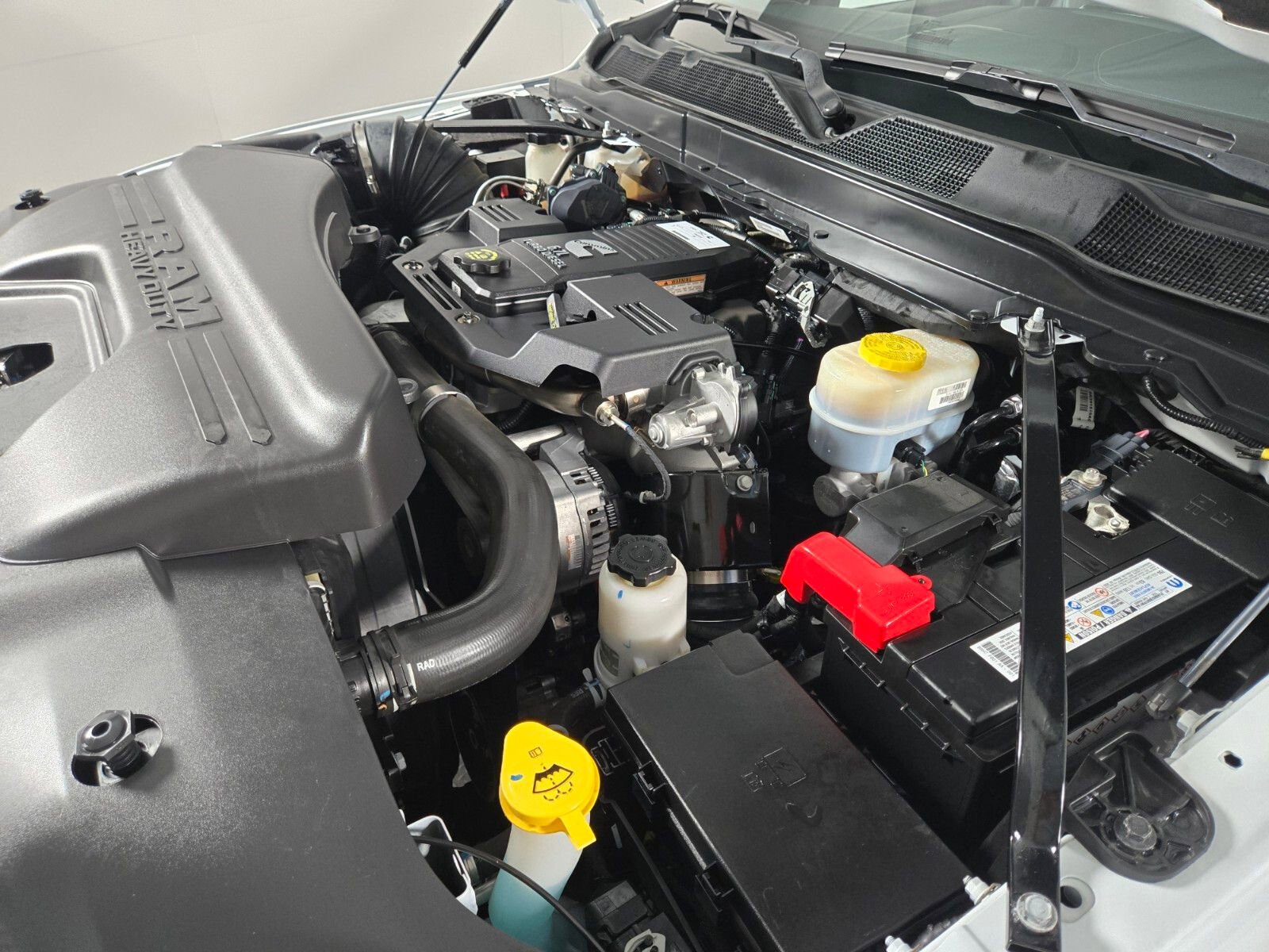 Used 2024 RAM 3500 Limited image 19