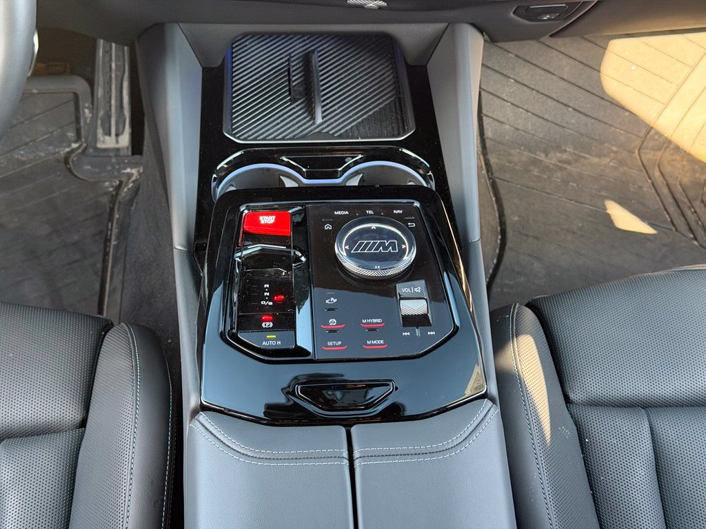 Used 2026 BMW M5 w/ Carbon Package AWD/4WD image 40