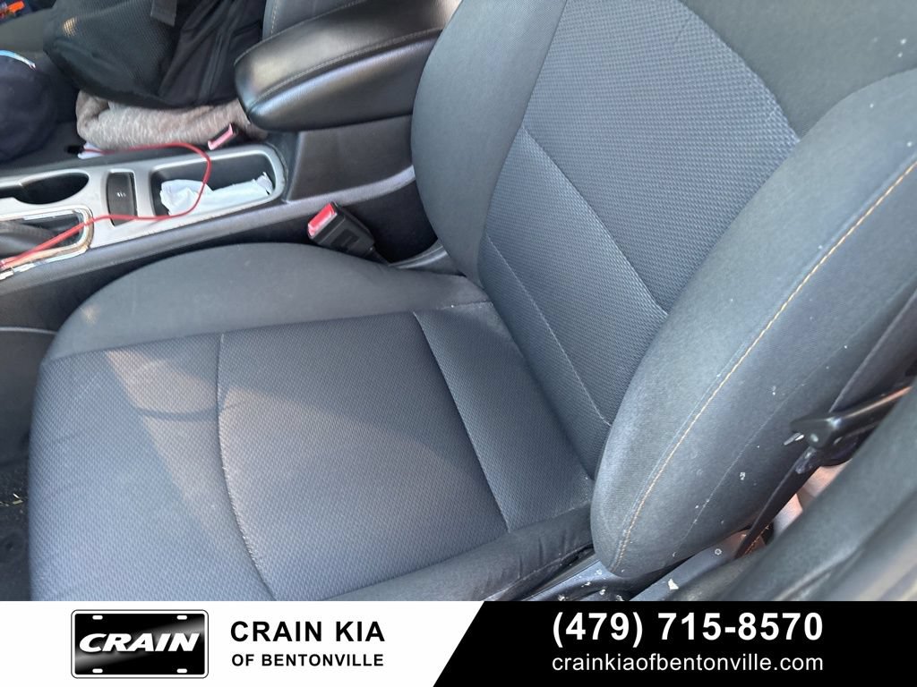 Used 2017 Chevrolet Cruze LS FWD image 9