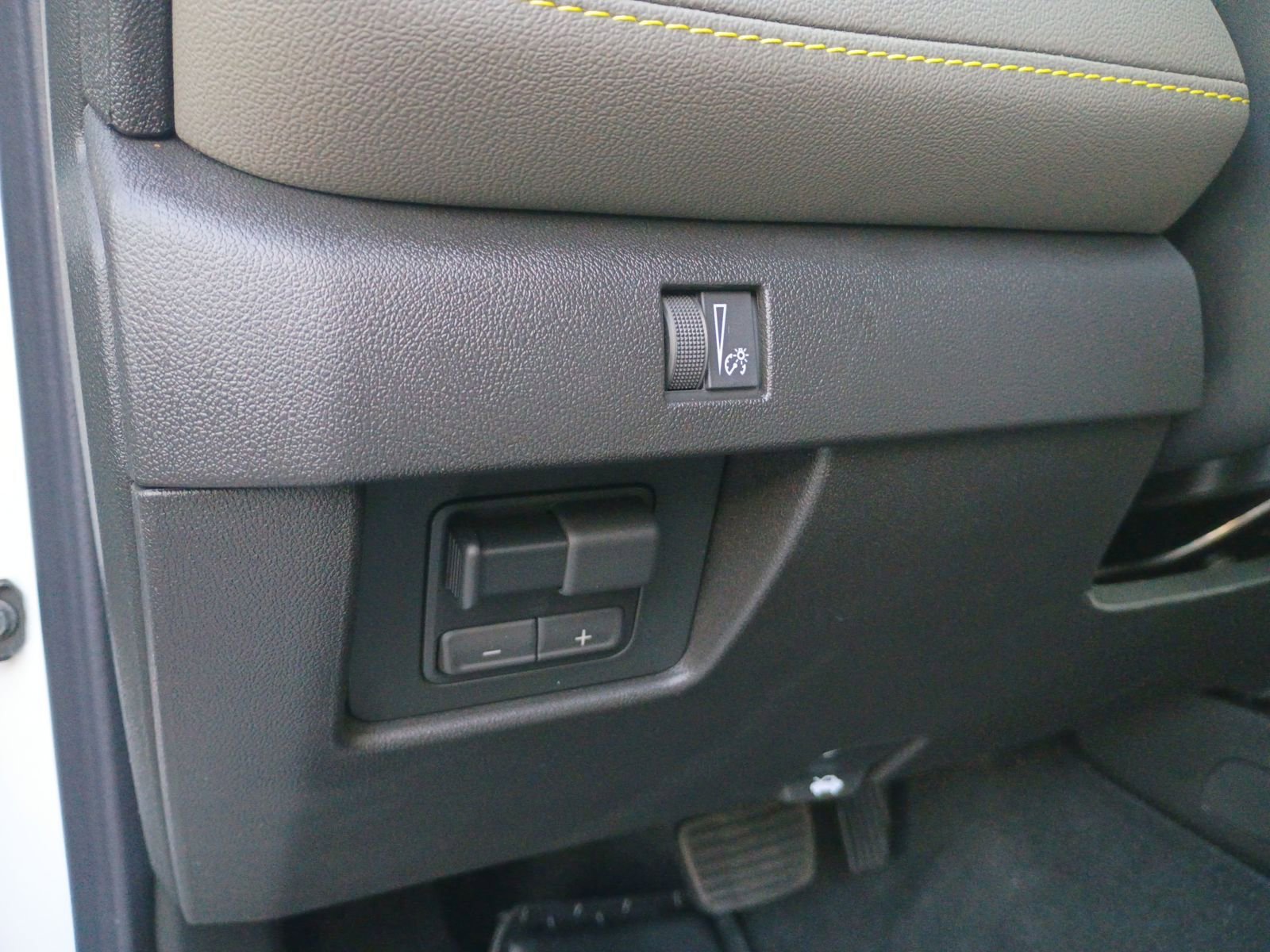 New 2026 Chevrolet Colorado ZR2 w/ Technology Package image 26