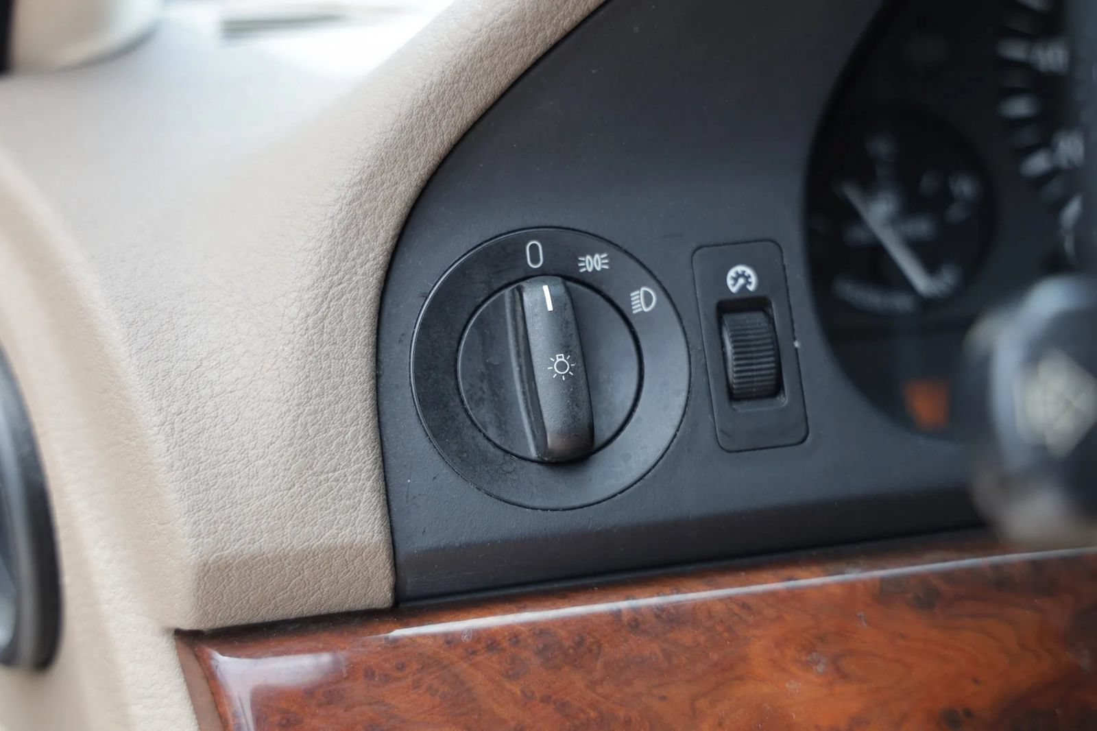 Used 2001 BMW 525i Sedan RWD image 41