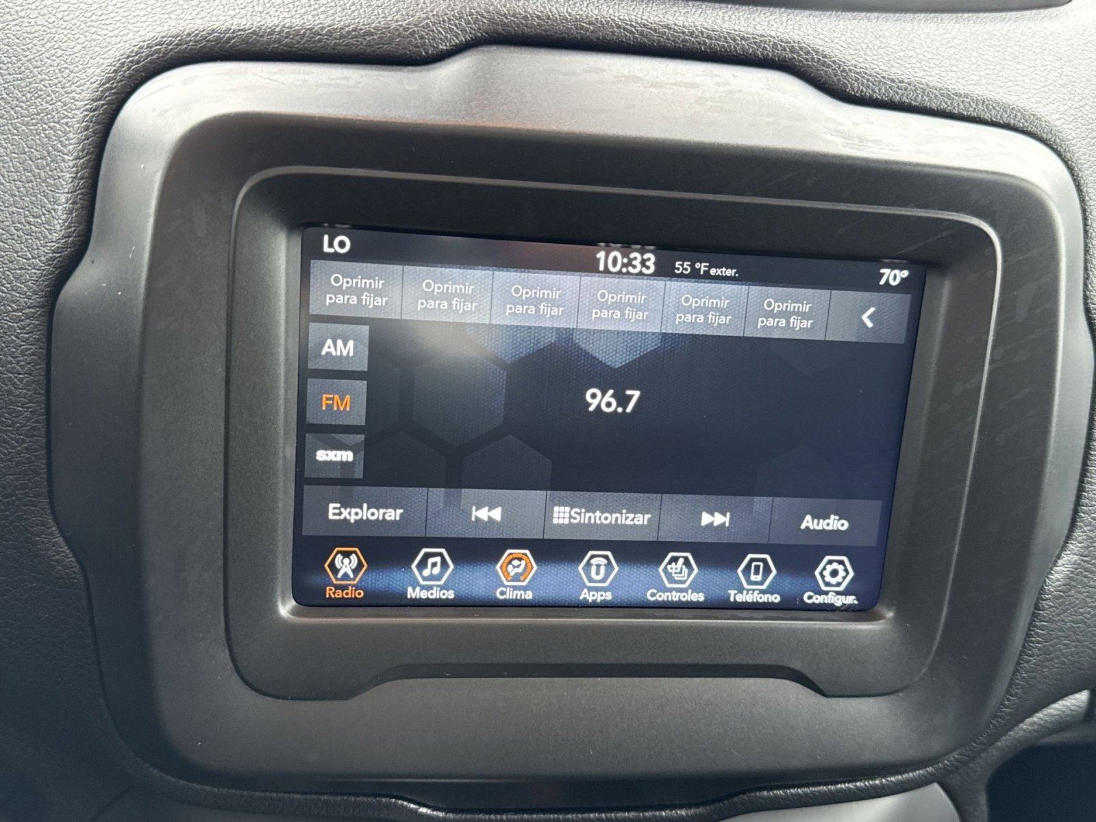 Used 2020 Jeep Renegade Latitude w/ Cold Weather Group image 18