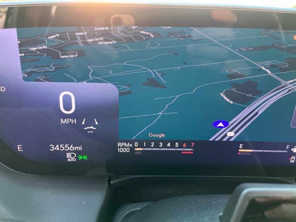 Used 2025 Buick Enclave Avenir w/ Super Cruise Package FWD image 25