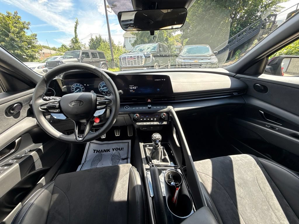 Certified 2025 Hyundai Elantra N FWD image 25