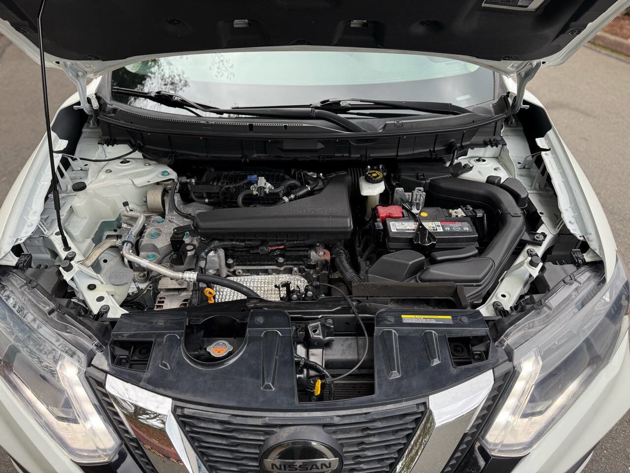 Used 2019 Nissan Rogue SV AWD/4WD image 11