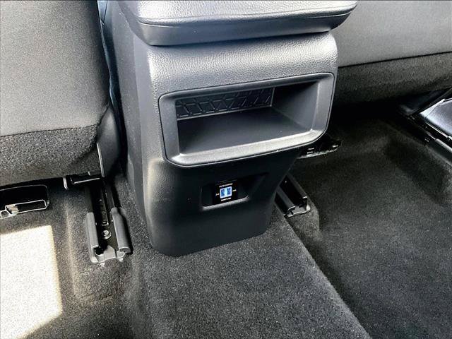 Used 2020 Toyota RAV4 LE FWD image 22