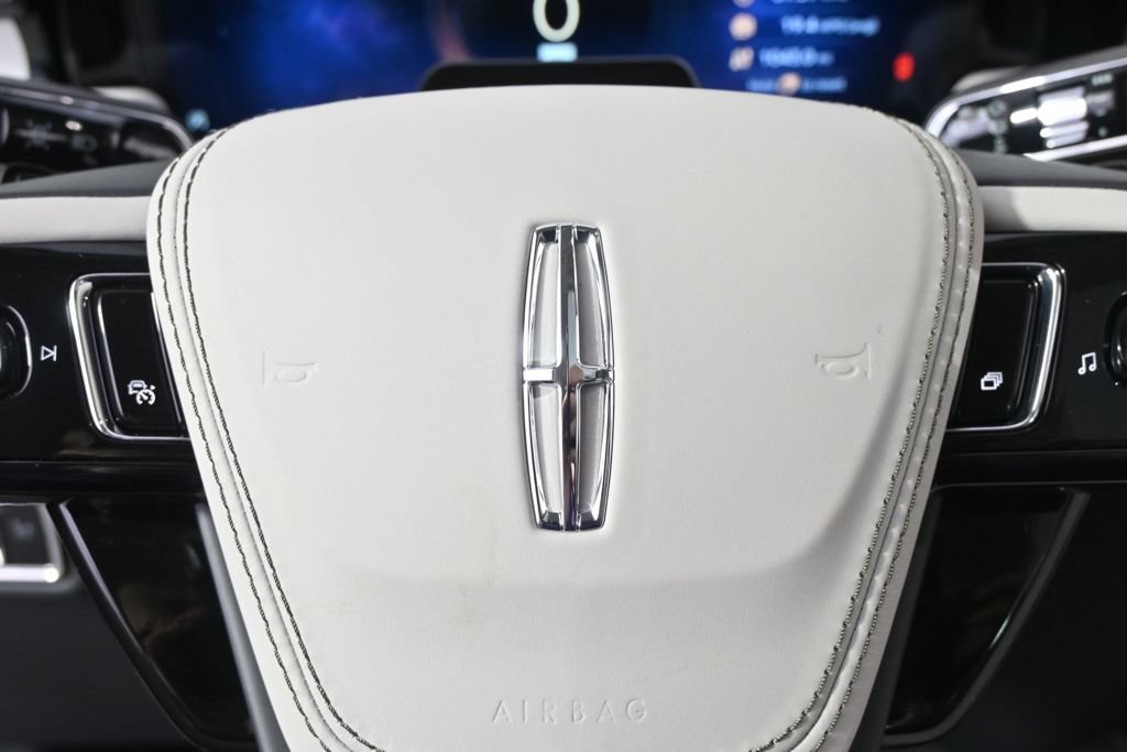 New 2026 Lincoln Aviator Reserve AWD/4WD image 36