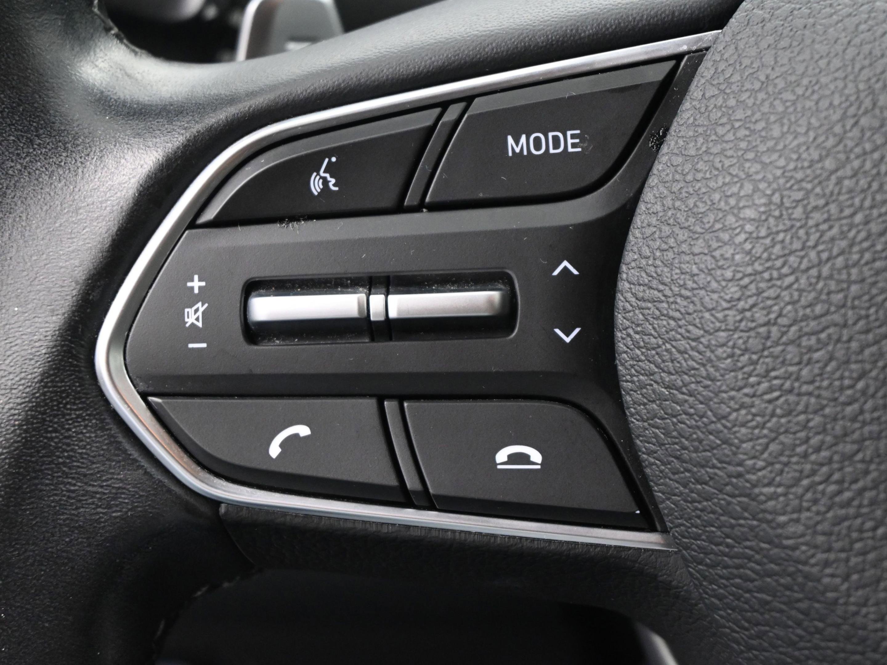 Used 2022 Hyundai Santa Fe XRT FWD image 17