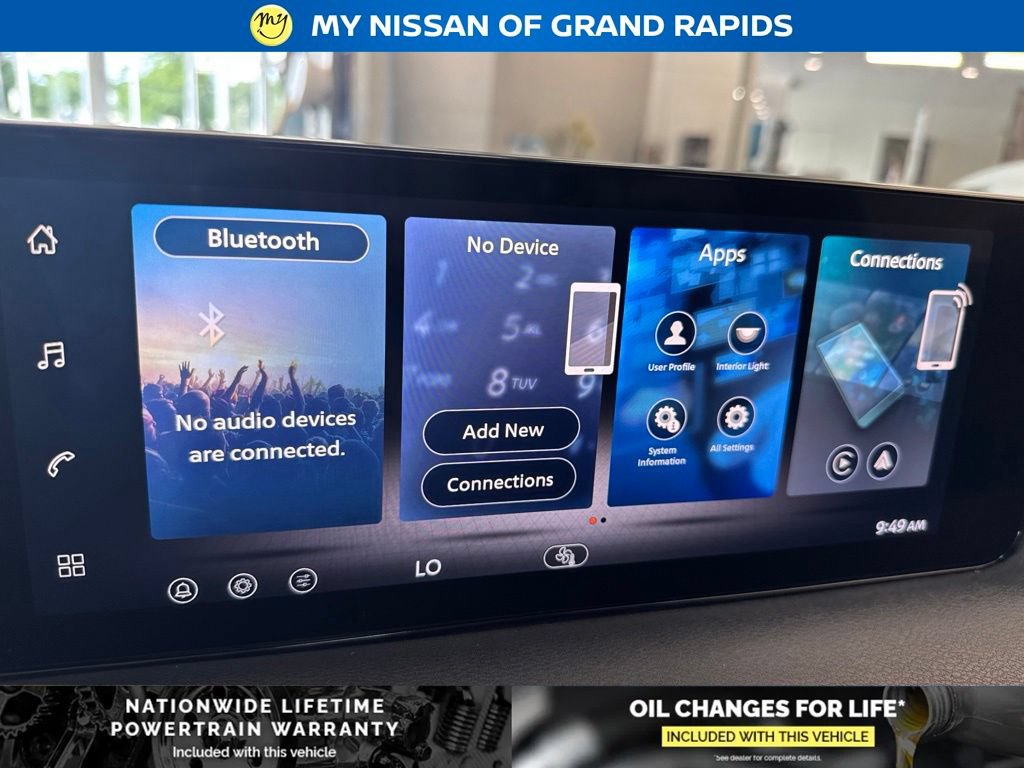 New 2026 Nissan Sentra SR w/ Floor Mat Package FWD image 17