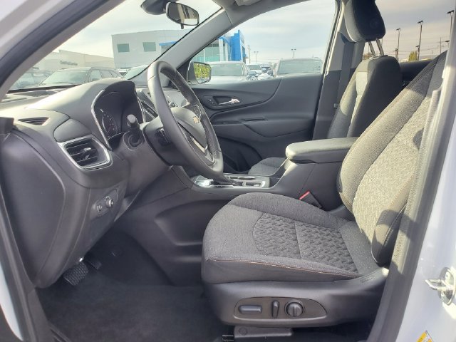 Certified 2024 Chevrolet Equinox LT w/ LPO, Floor Liner Package FWD image 21
