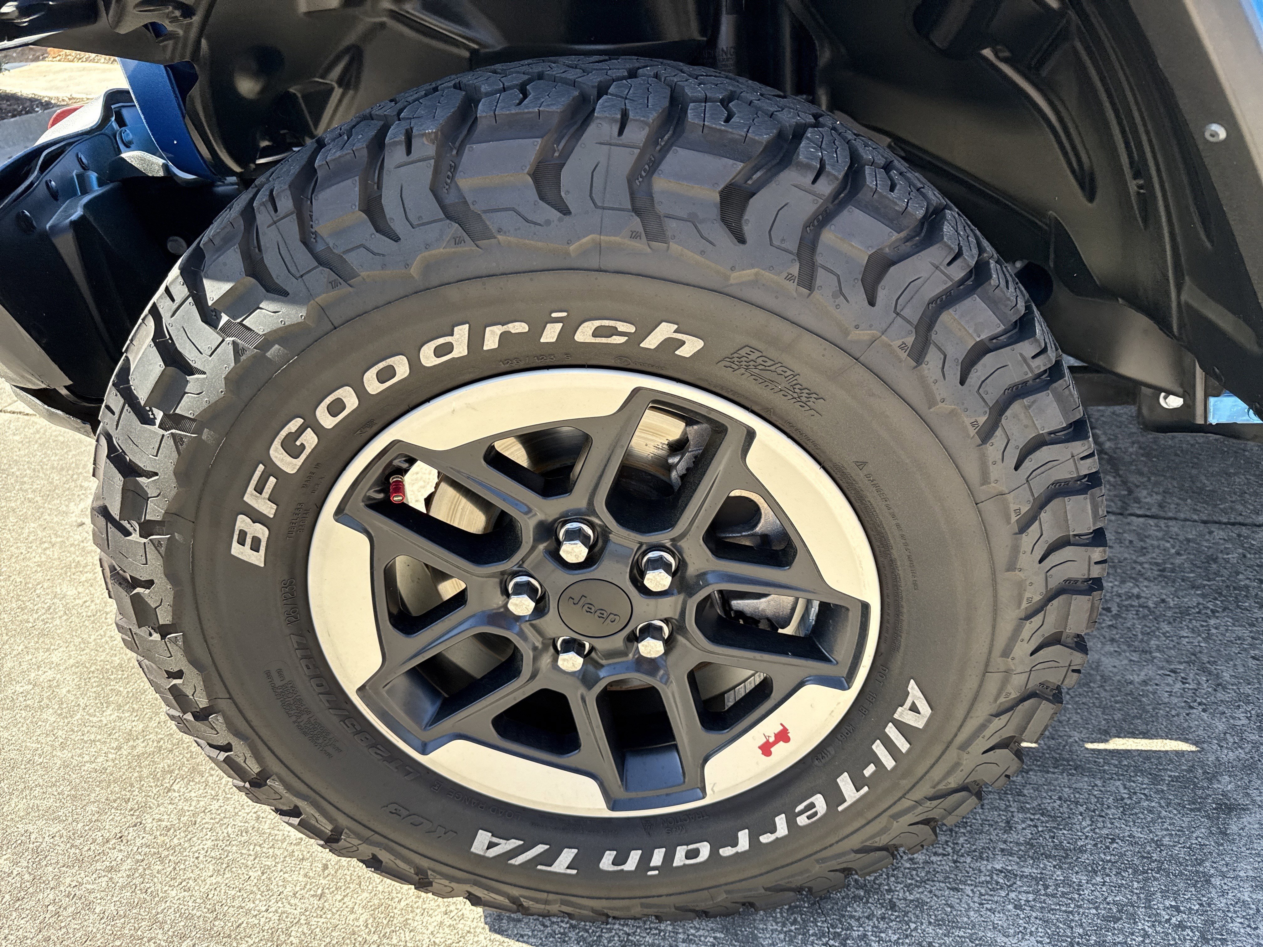 Used 2022 Jeep Wrangler Unlimited Rubicon w/ LED Lighting Group image 11