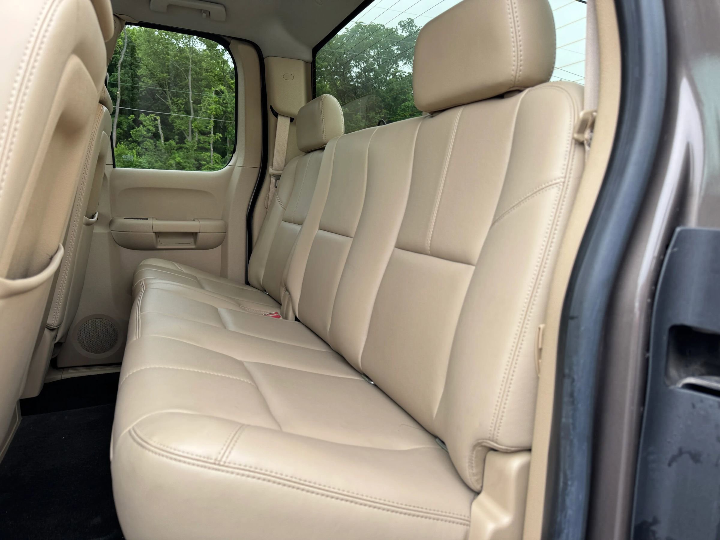 Used 2007 Chevrolet Silverado 1500 LT w/ Towing Package image 22