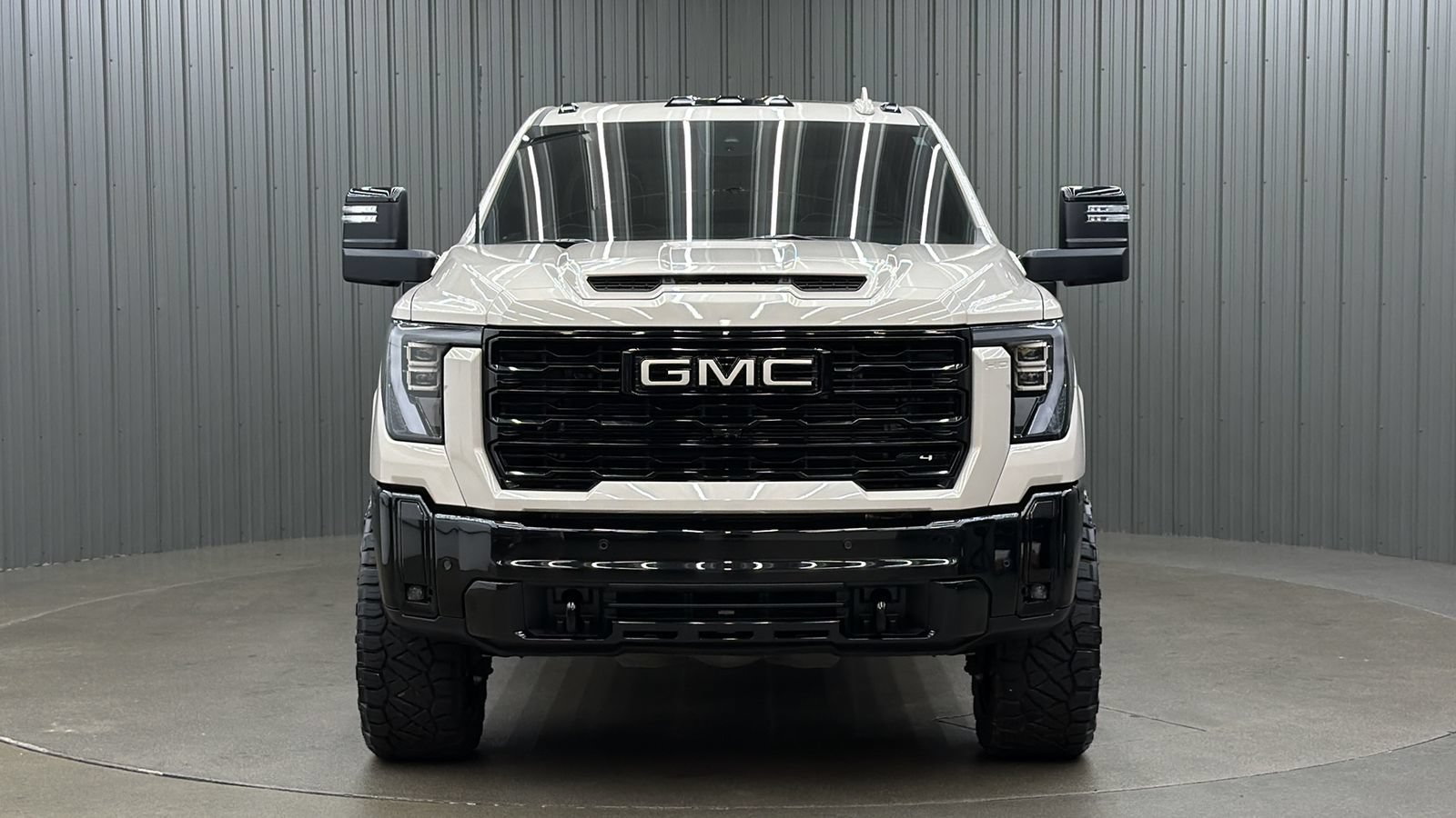Used 2026 GMC Sierra 2500 AT4X w/ LPO, Black Badging Package AWD/4WD image 8