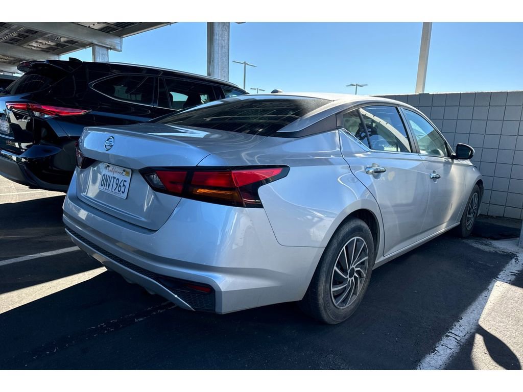 Used 2020 Nissan Altima 2.5 S image 3