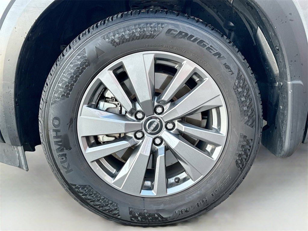 Used 2024 Nissan Pathfinder S image 31