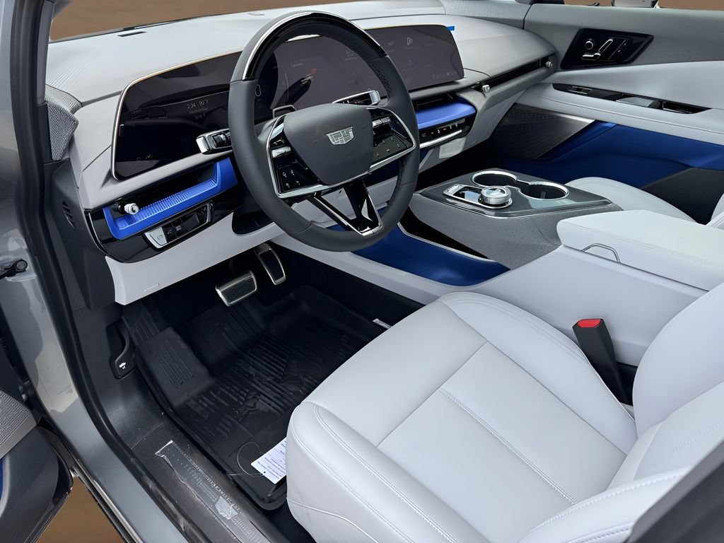New 2026 Cadillac Optiq Sport 1 w/ LPO, Floor Liner Package AWD/4WD image 11