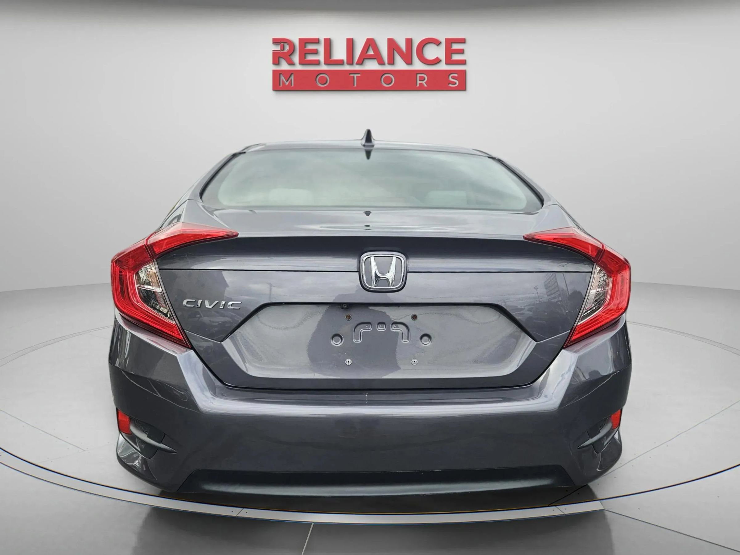 Used 2018 Honda Civic EX image 5