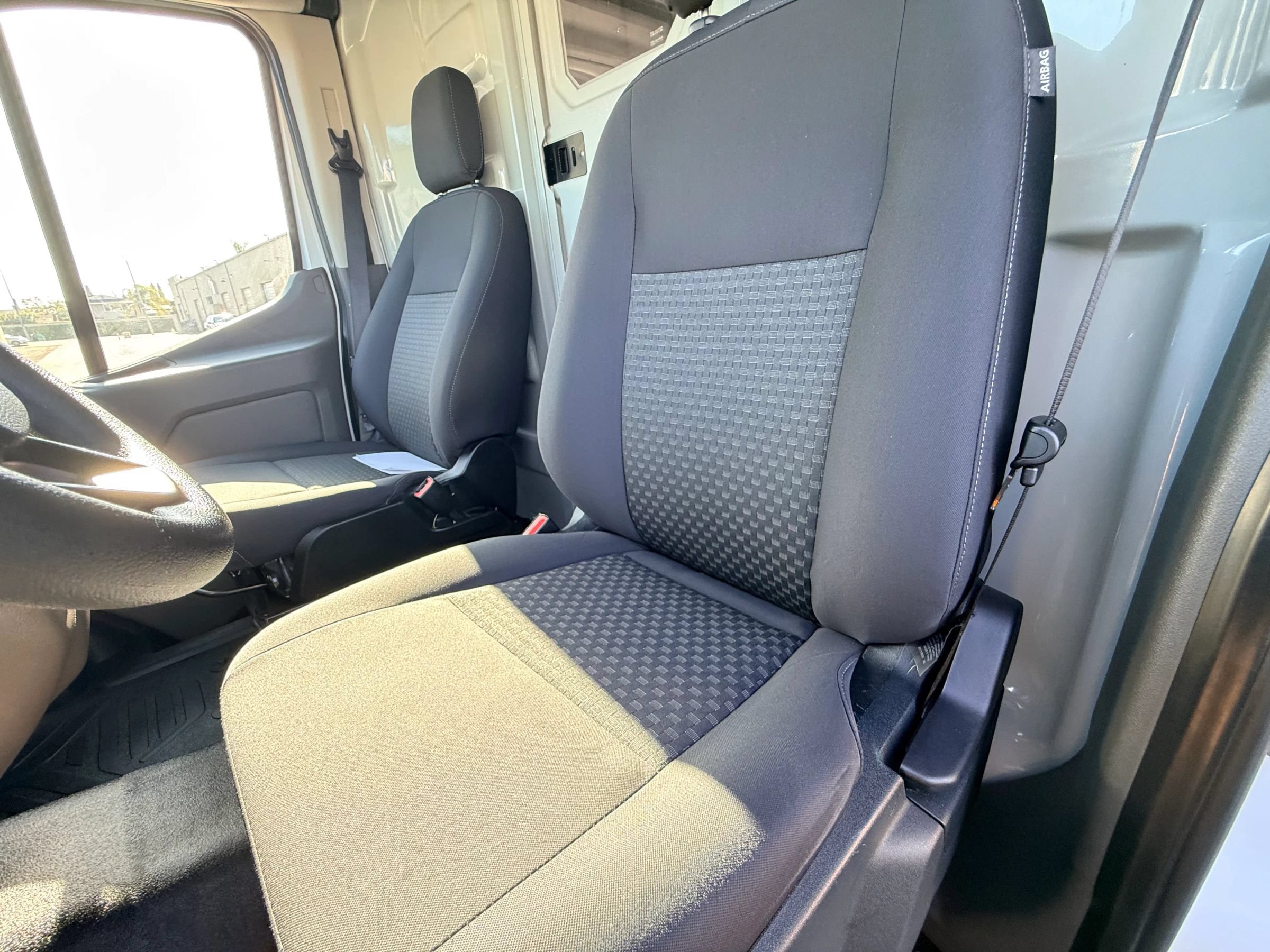 Used 2023 Ford Transit 250 148 High Roof AWD image 17