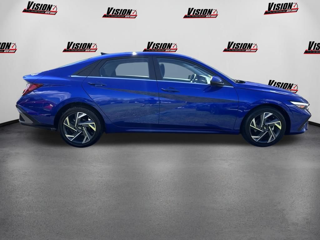 Certified 2025 Hyundai Elantra SEL FWD image 6