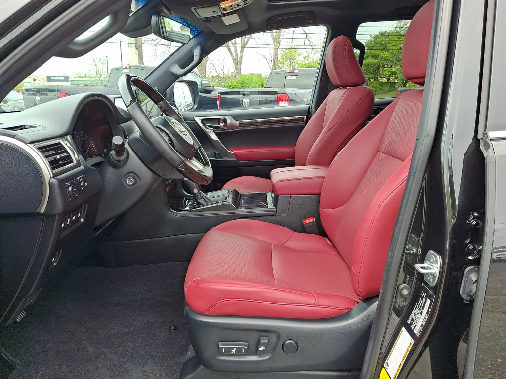 Used 2023 Lexus GX 460 Premium w/ Premium Package AWD/4WD image 25