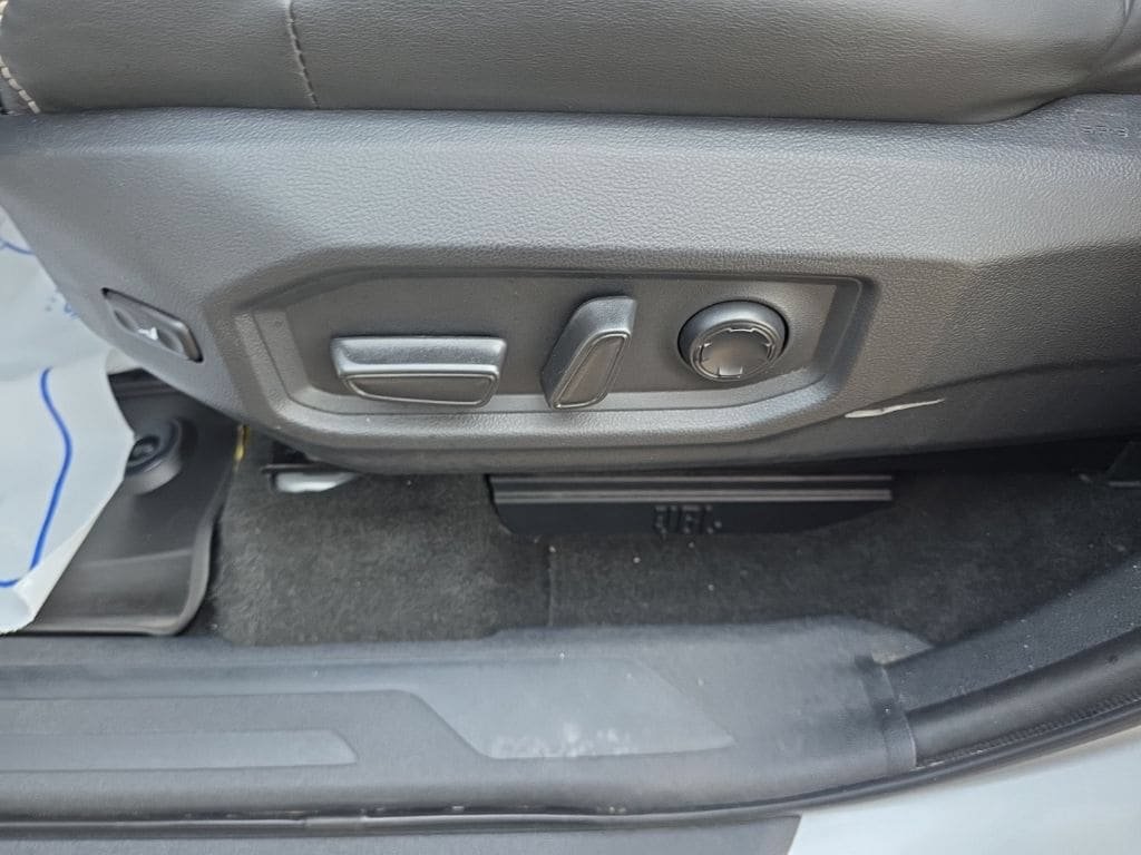 Used 2023 Toyota Sequoia Capstone AWD/4WD image 16