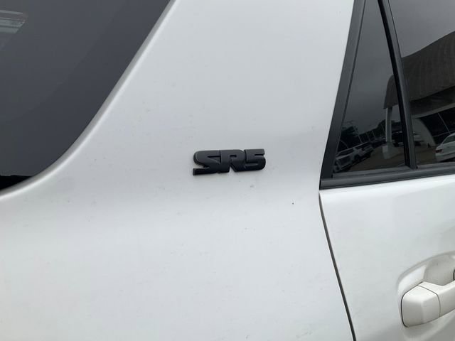 Used 2017 Toyota 4Runner SR5 RWD image 8