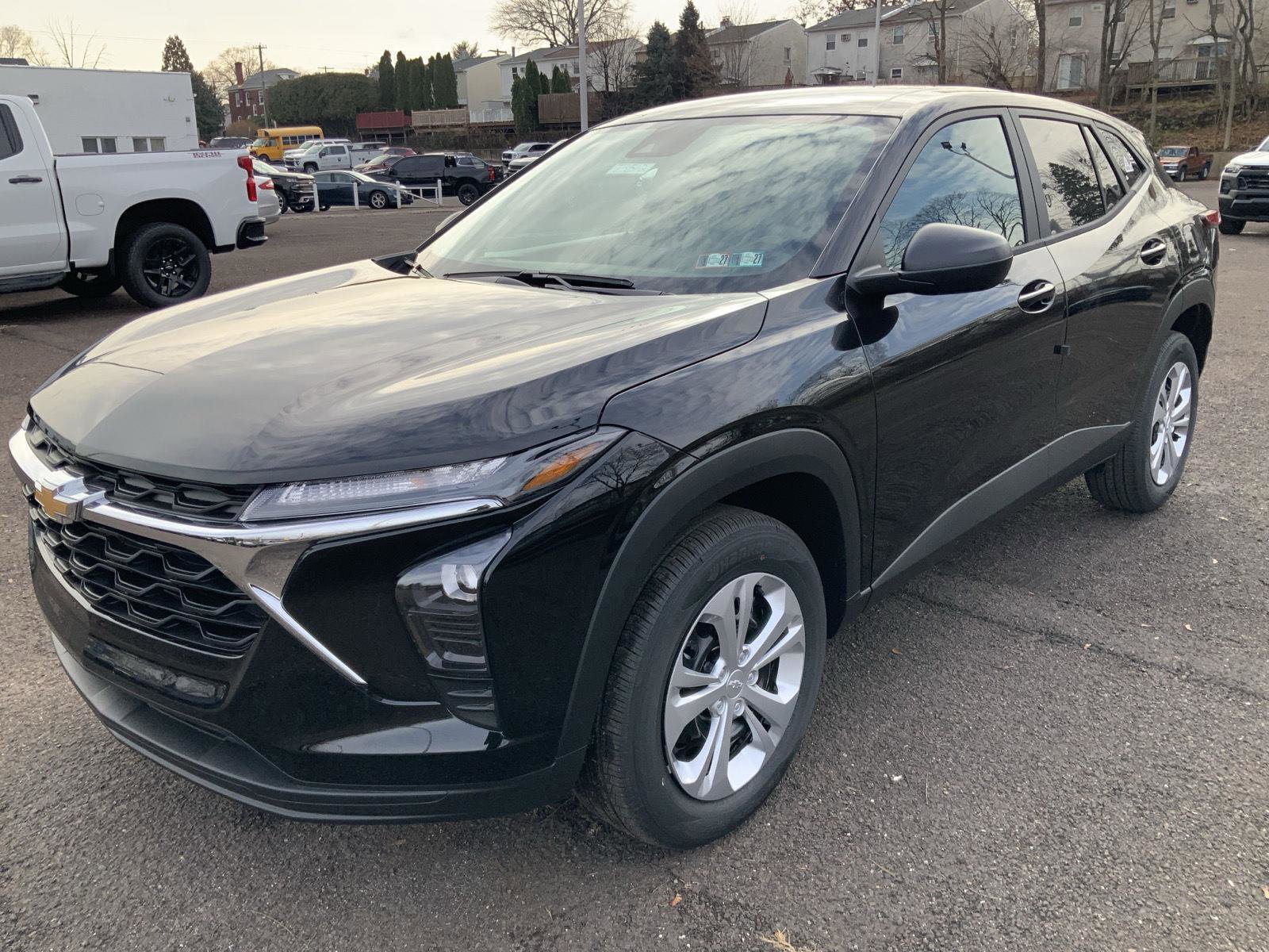 New 2026 Chevrolet Trax LS w/ Driver Confidence Package image 3
