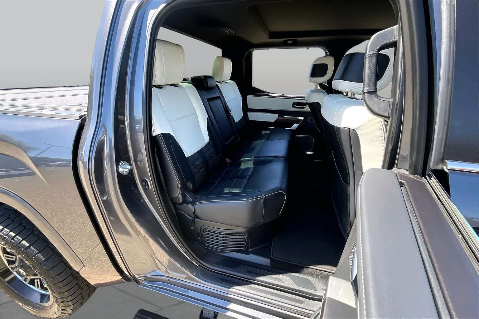 Used 2024 Toyota Tundra Capstone AWD/4WD image 19