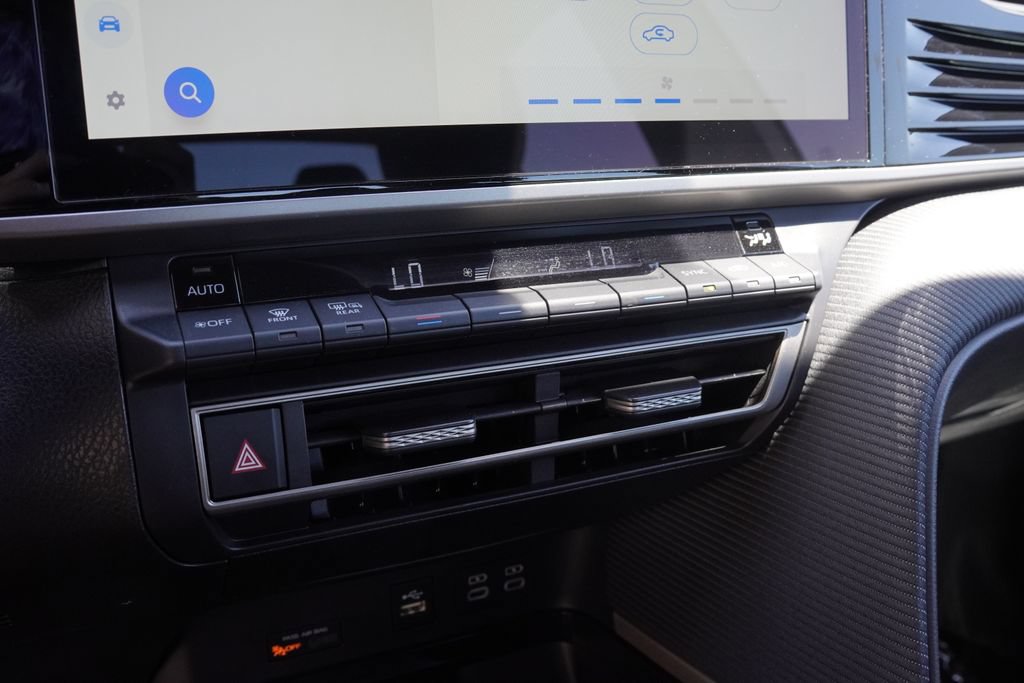Used 2025 Toyota Camry SE w/ Multimedia Upgrade Package FWD image 25