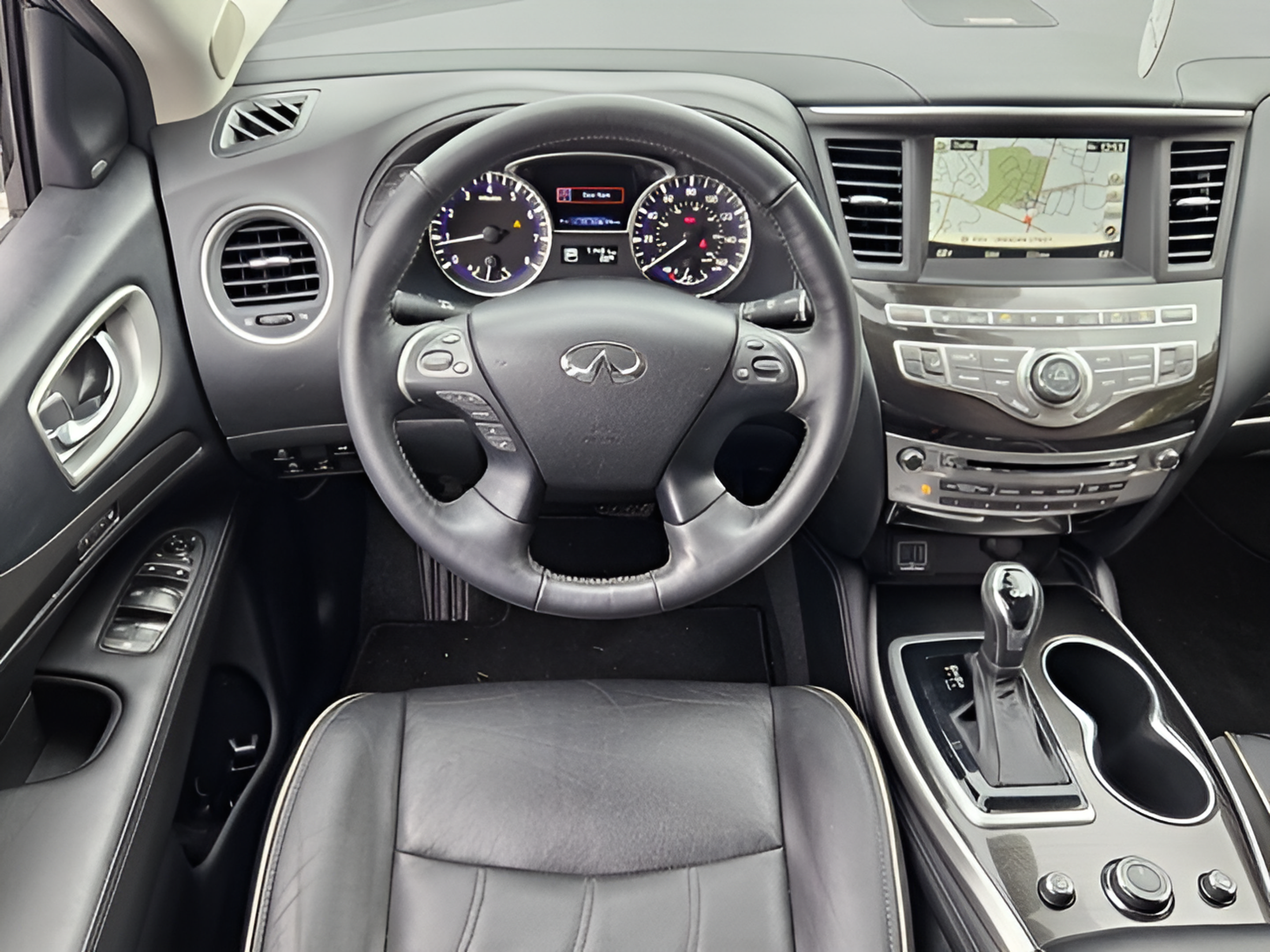 Used 2020 INFINITI QX60 Luxe w/ Essential Package FWD image 12