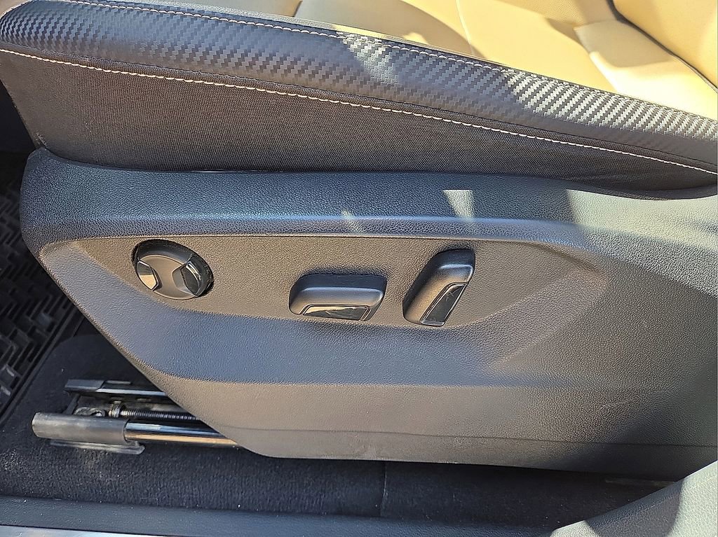 Used 2021 Volkswagen Atlas Cross Sport SE image 20