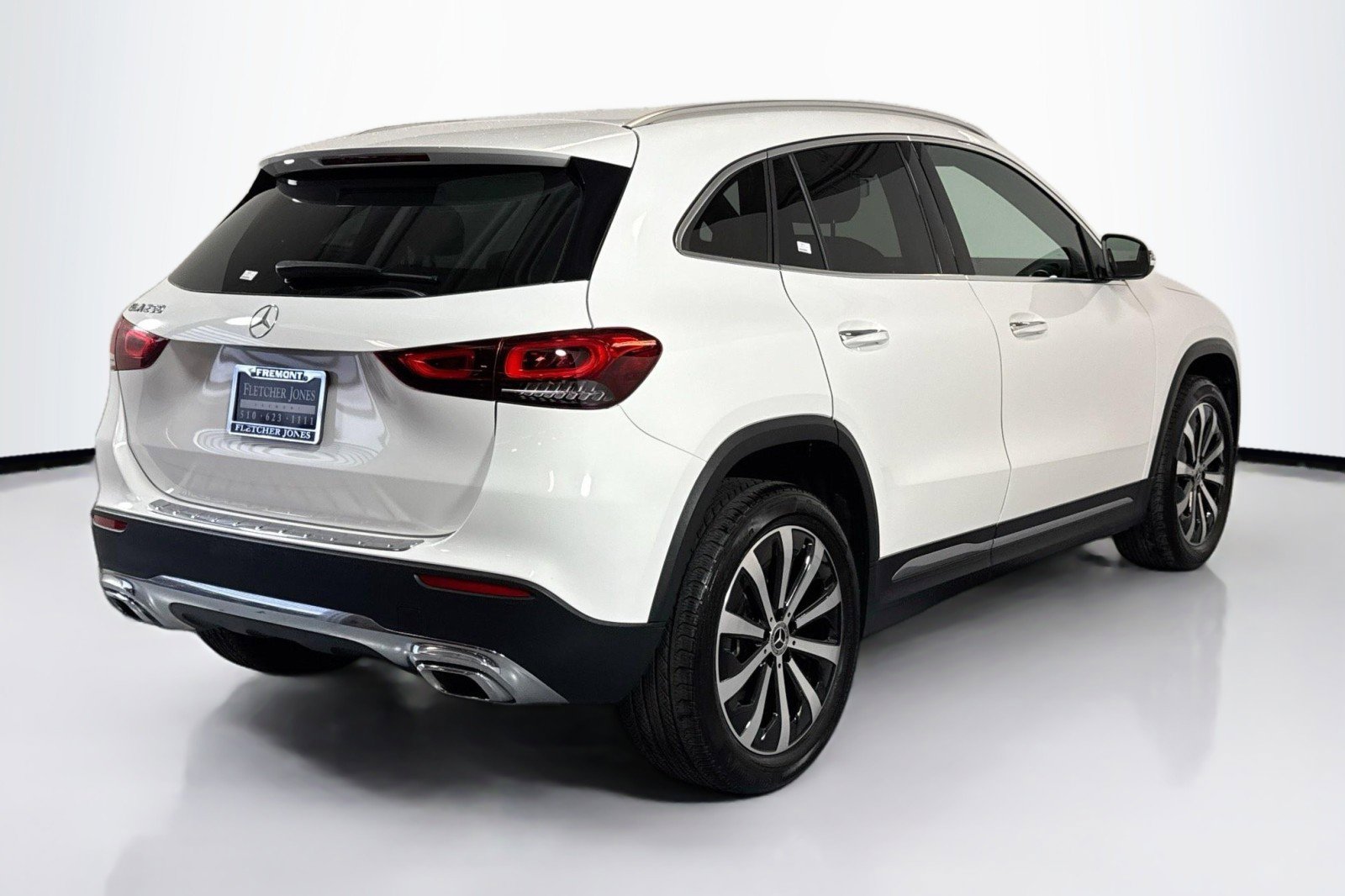 Certified 2022 Mercedes-Benz GLA 250 w/ Premium Package Lite image 5