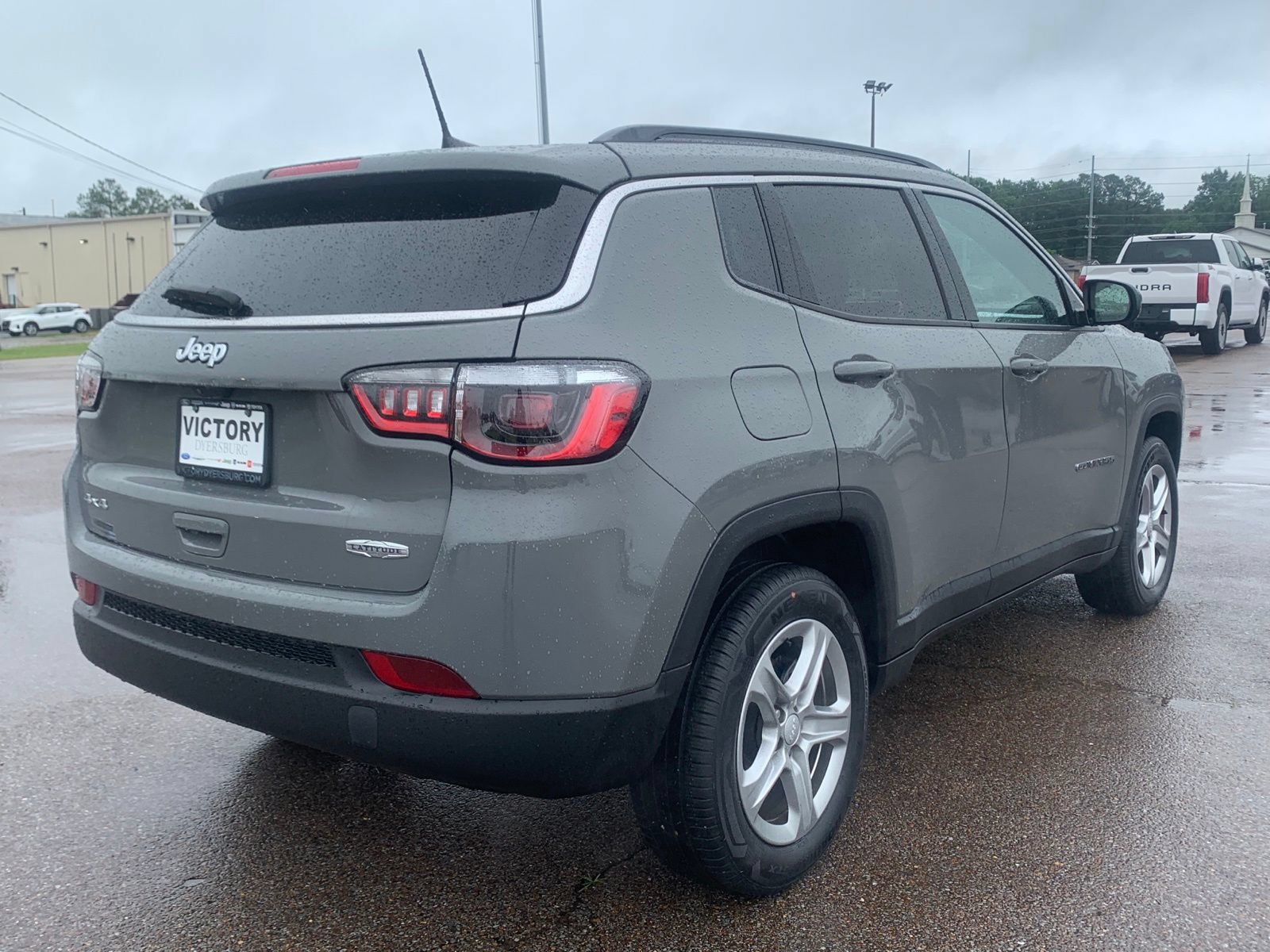 Used 2023 Jeep Compass Latitude AWD/4WD image 6