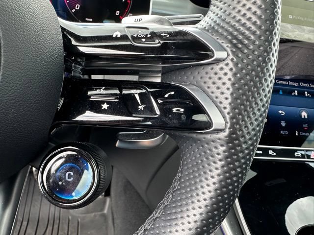 Used 2025 Mercedes-Benz GLC 43 AMG 4MATIC image 30