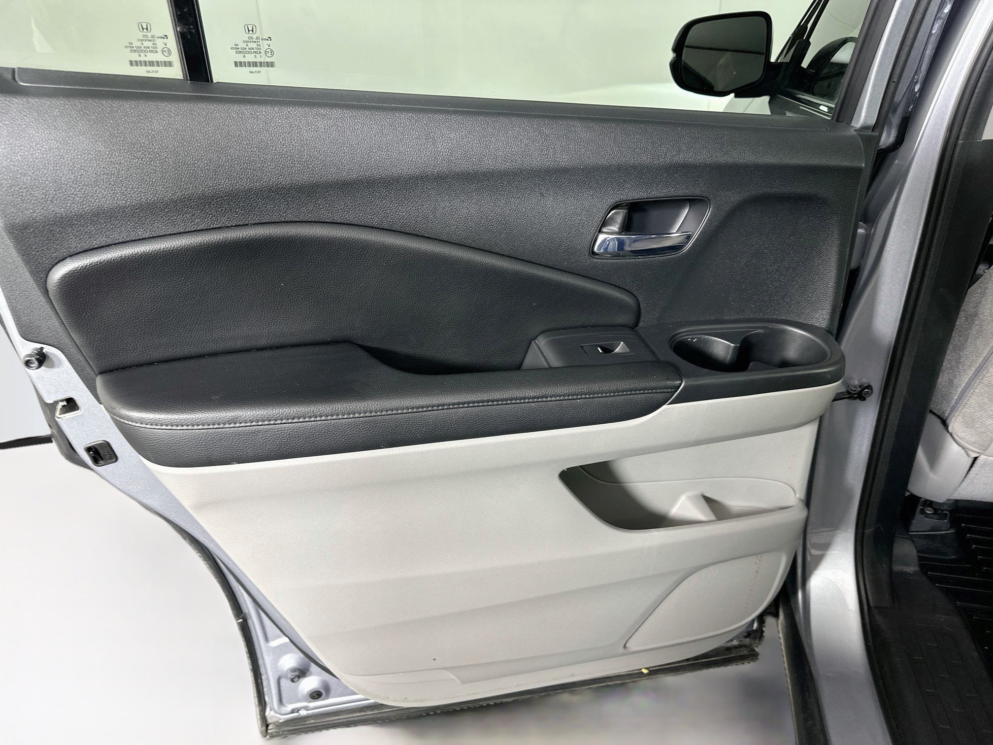 Used 2020 Honda Pilot EX image 25