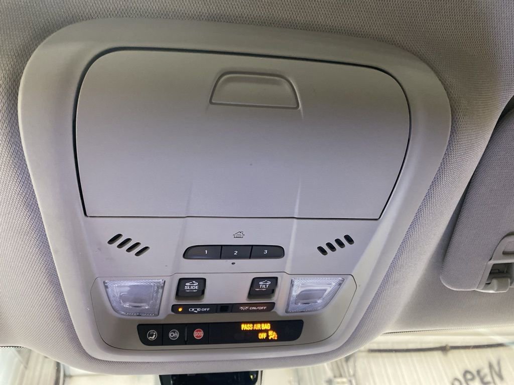 Used 2021 Buick Enclave Avenir w/ Avenir Technology Package image 44