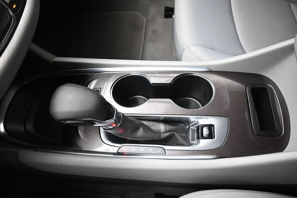 Used 2022 Chevrolet Malibu LT FWD image 21