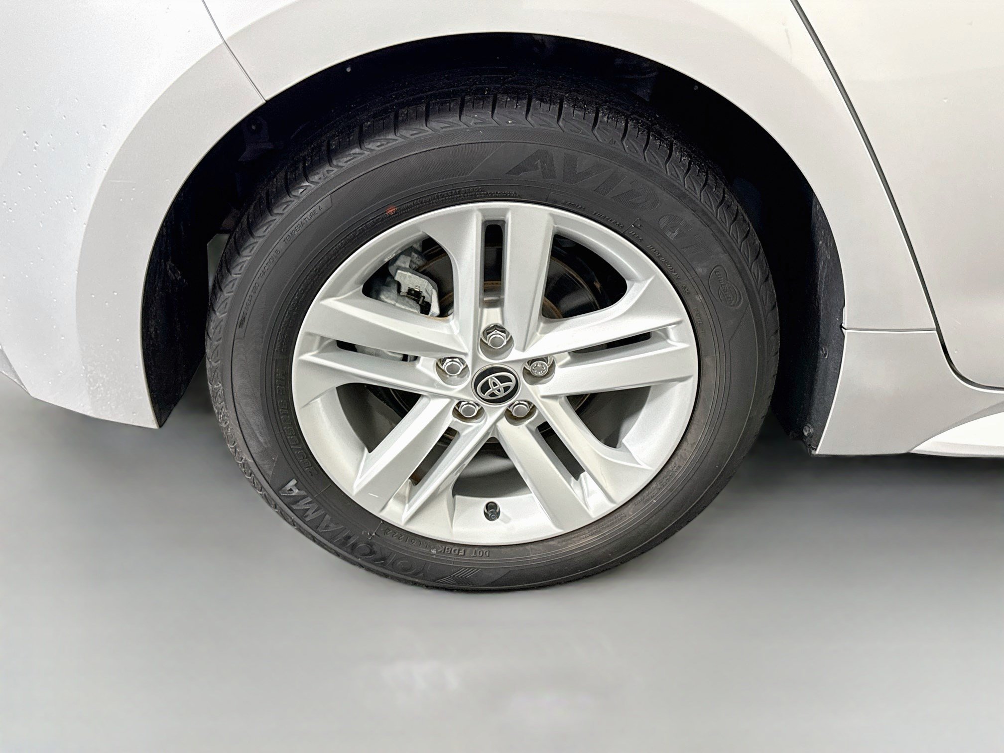 Used 2022 Toyota Corolla SE w/ SE Preferred Package FWD image 33