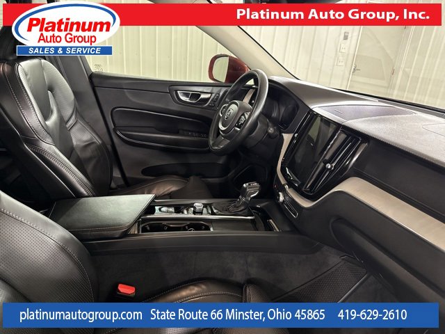 Used 2021 Volvo XC60 T5 Inscription image 40