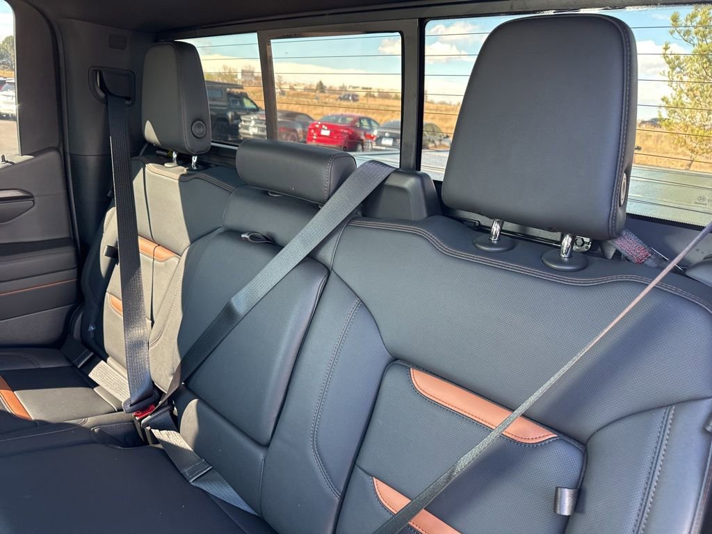 Used 2022 GMC Sierra 1500 AT4 w/ AT4 Premium Package image 19
