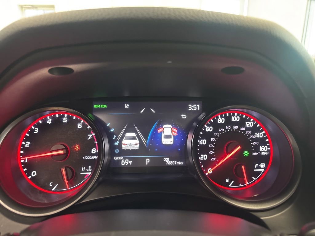 Used 2021 Toyota Camry XSE FWD image 19