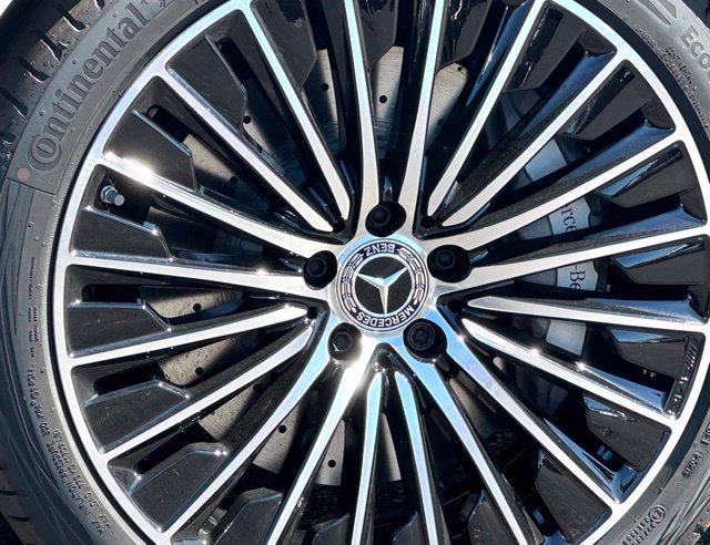 New 2027 Mercedes-Benz E 450 4MATIC Sedan image 8